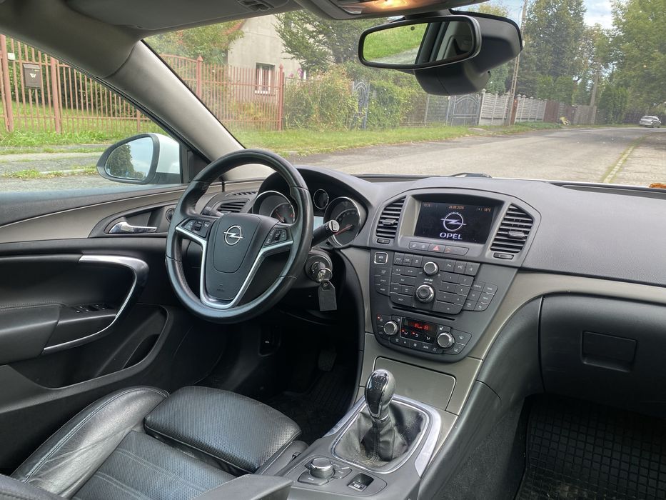 Opel Insignia Cosmo 160 km Diesel 2013
