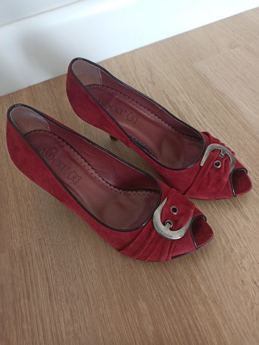 Eleganckie, czerwone półbuty