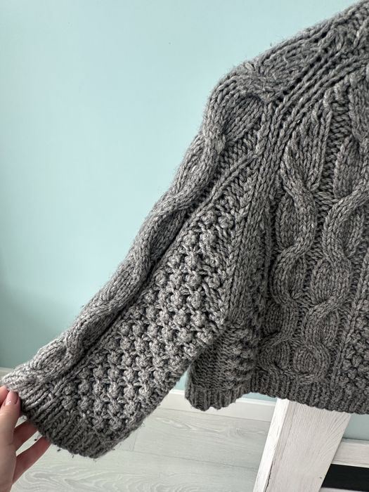 Sweterek wełniany szary