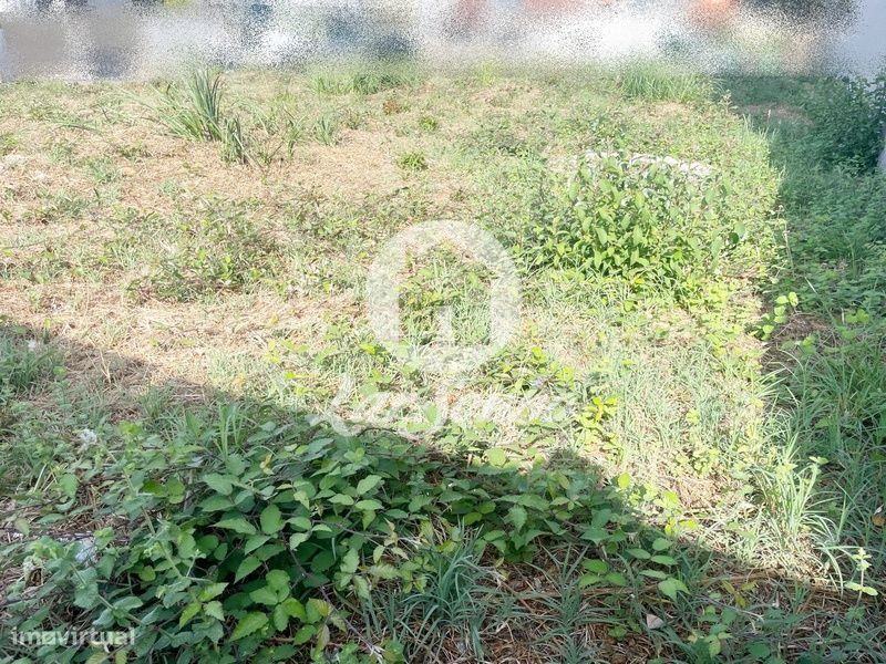Terreno para Moradia de Gaveto com 330m2 em S. Mamede, Trofa — Coronado (São Romão E São Mamede), Porto