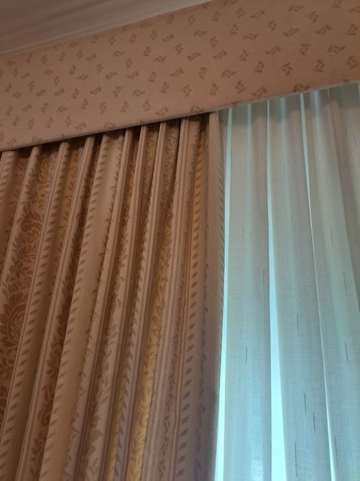 Cortinados + Reposteiros + Sanefa + Abraçadeiras – 2,00