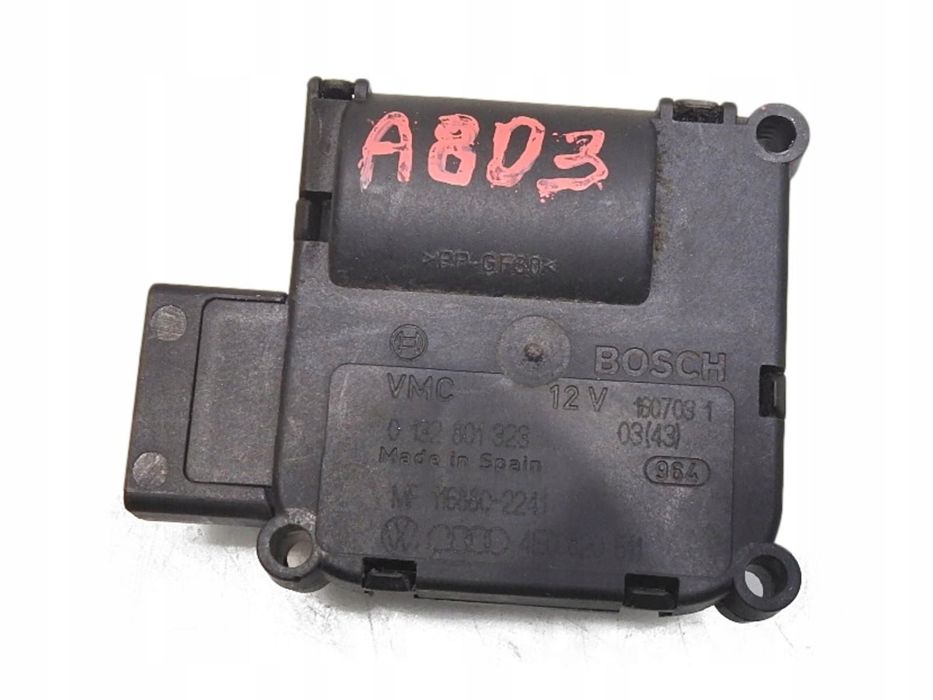 SILNICZEK NAGRZEWNICY AUDI A8 D3 4E0820511 0132801323 MF116880-2241