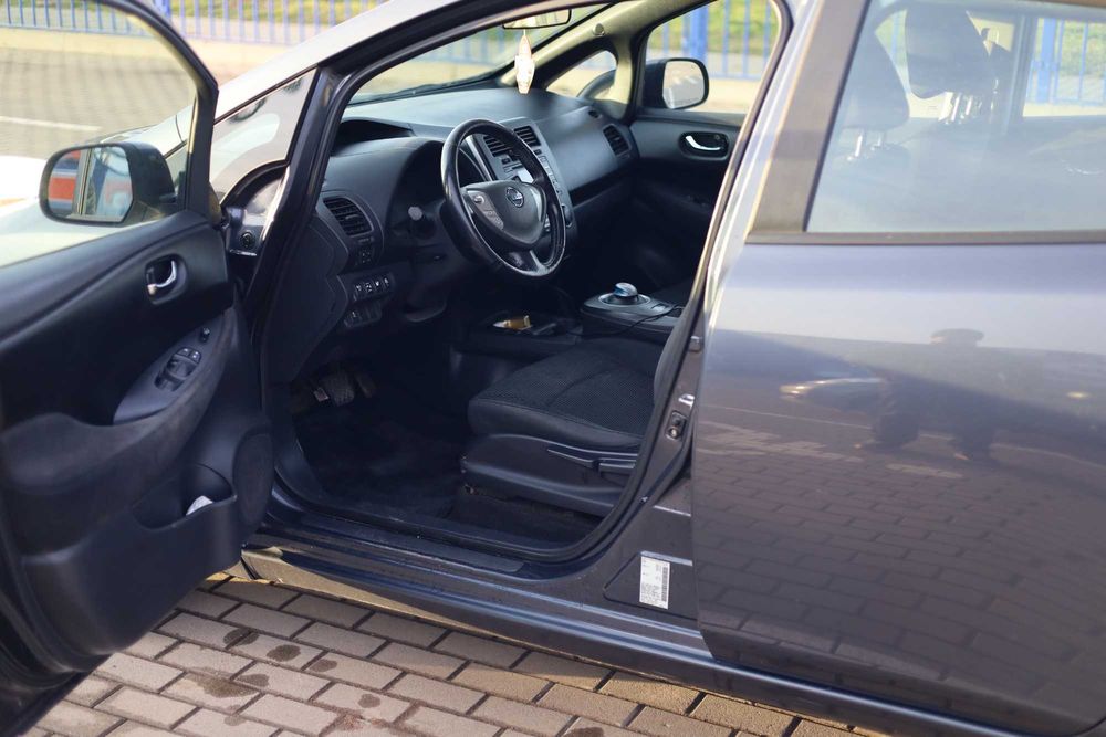 Nissan Leaf 2013  FL (модельний 2014) 24 kWh друга модивікація