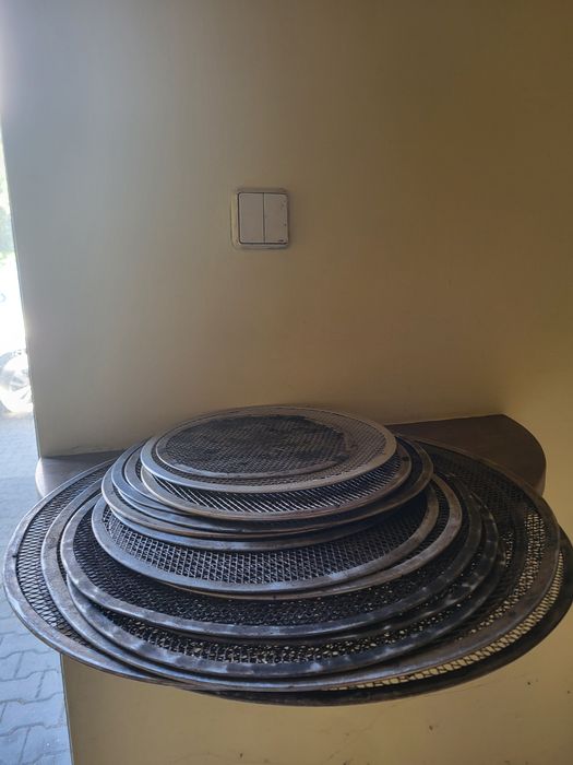 Piec do Pizzy stan nieznany + dodatki, zamienię na grill gazowy