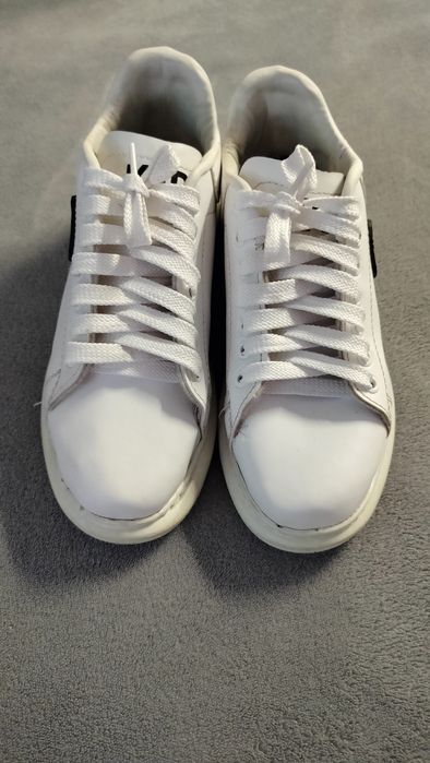 Buty damskie sportowe białe  sneakersy Karl Lagerfeld 40