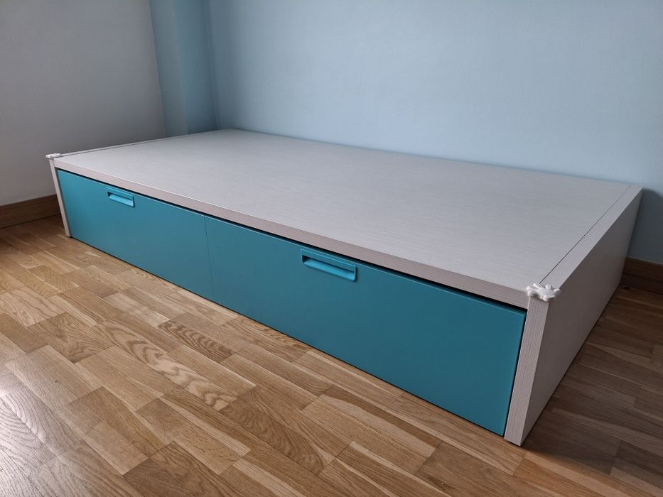 2  Camas 190x90 e 1 cómoda