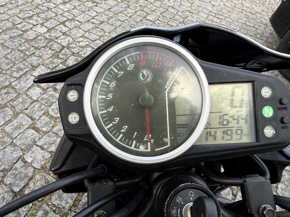 Sym wolf 125 impecavel