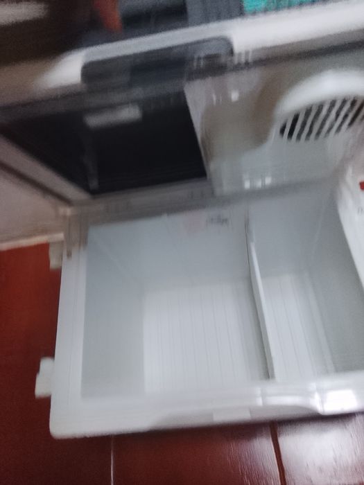 Frigorífico para viagens automóvel, camião