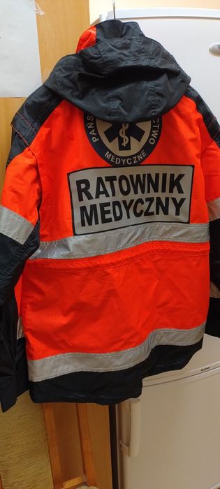 Kurtka ratownik medyczny