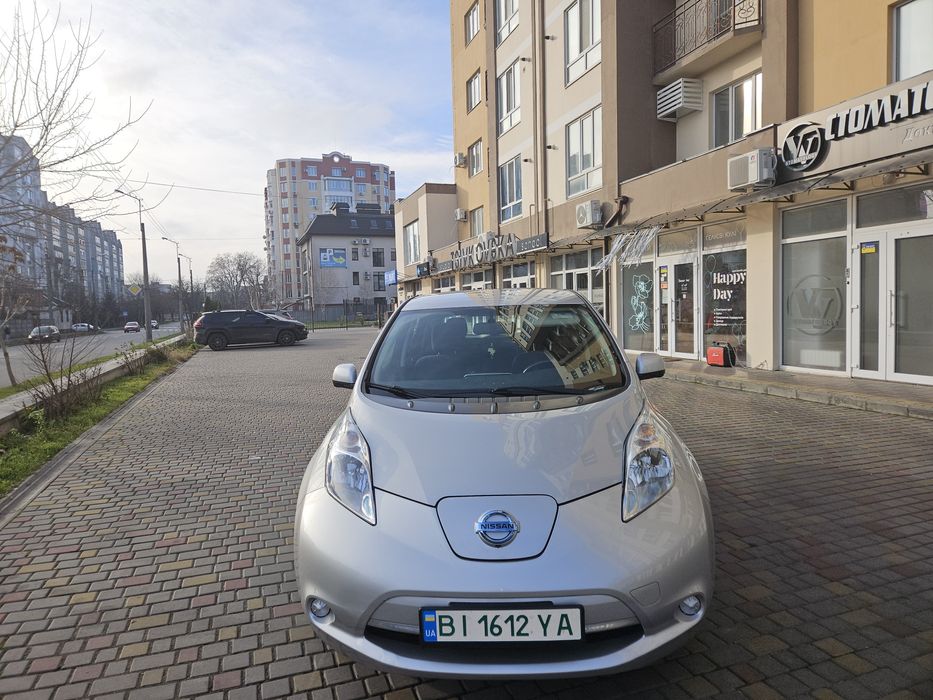 Nissan leaf 30kwt  2017р