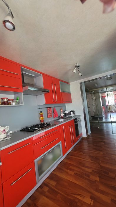 Продам будинок в Марганці.