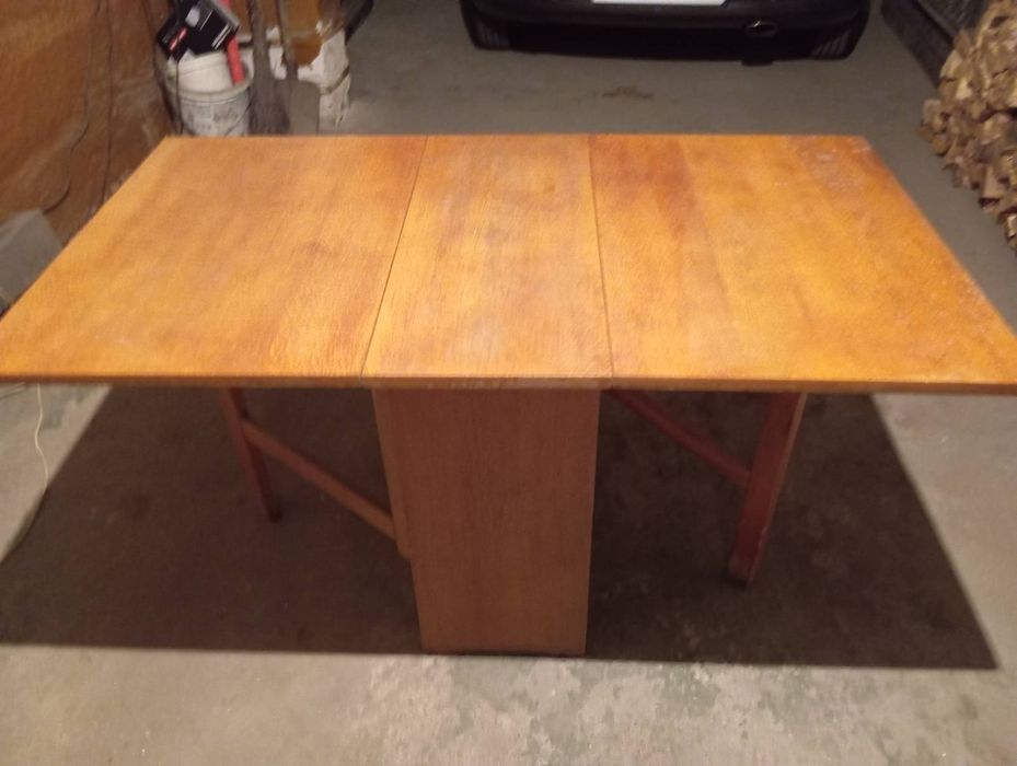 Sprzedam rozkładany stół