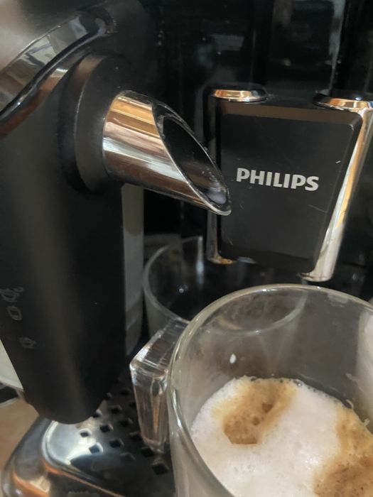 Кавомашина Кавоварка Philips 4341  LatteGo 2,5 роки з дому