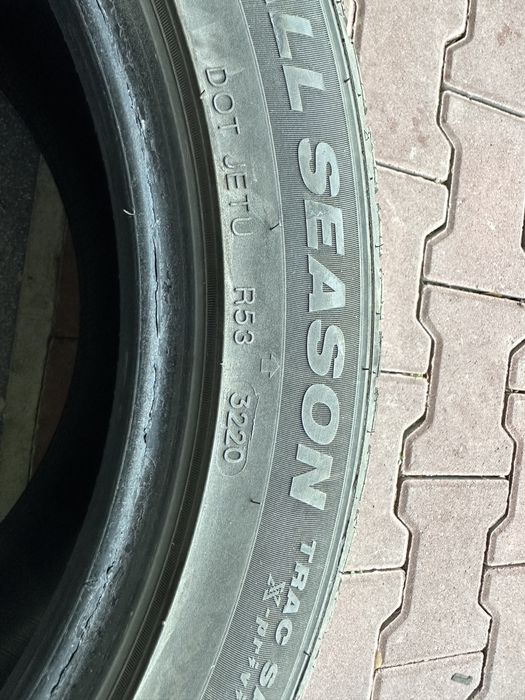 Opony wielosezonowe Tracmax 245/45/18