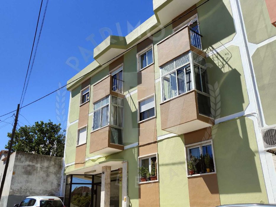 Apartamento T2 para venda em Sassoeiros, Carcavelos – Ler descrição