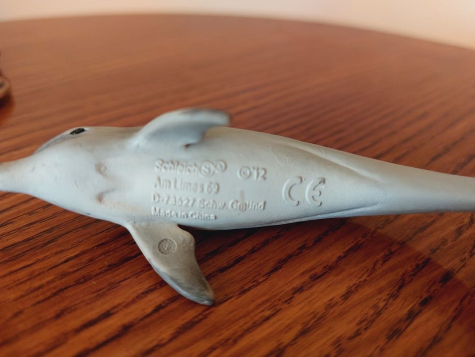Delfin schleich figurka