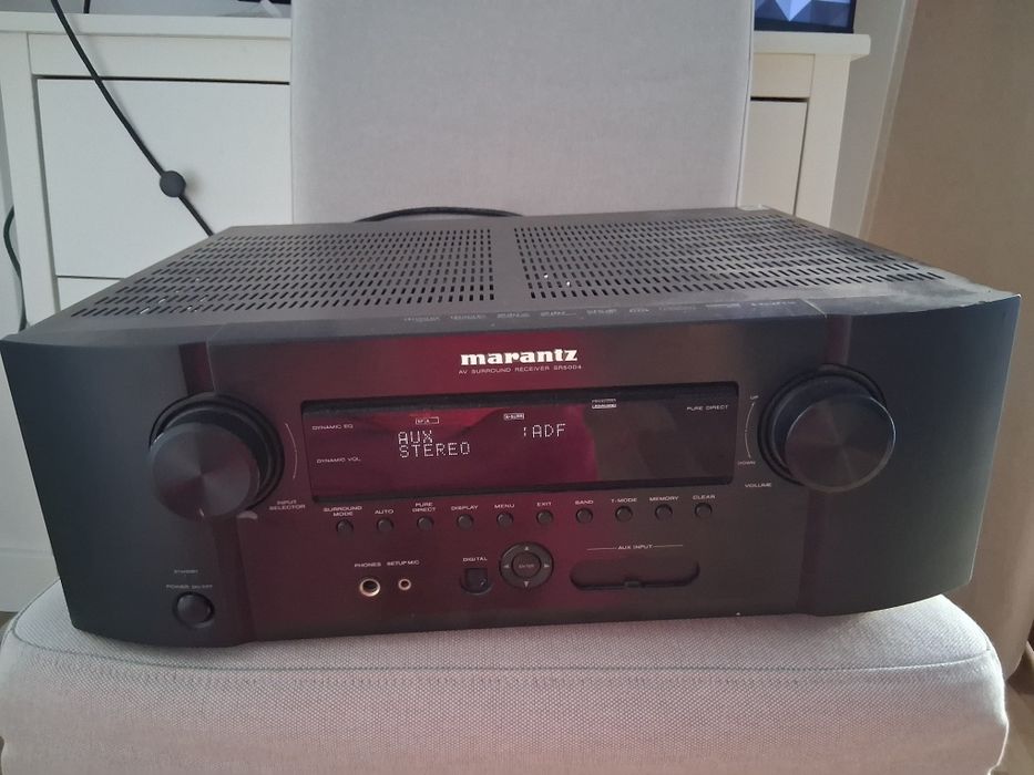 Amplituner marantz