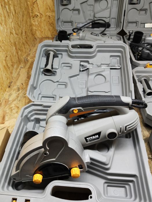 Bruzdownica titan 1700w do kabli  do podlogowki