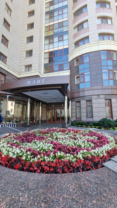 Аренда 4 комнатная квартира ЖК Диамант генератор есть