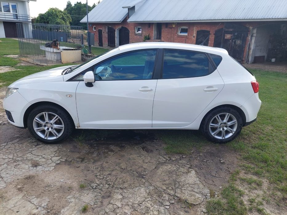 Zarezerwowany Seat IBIZA IV 4 benzyna + gaz