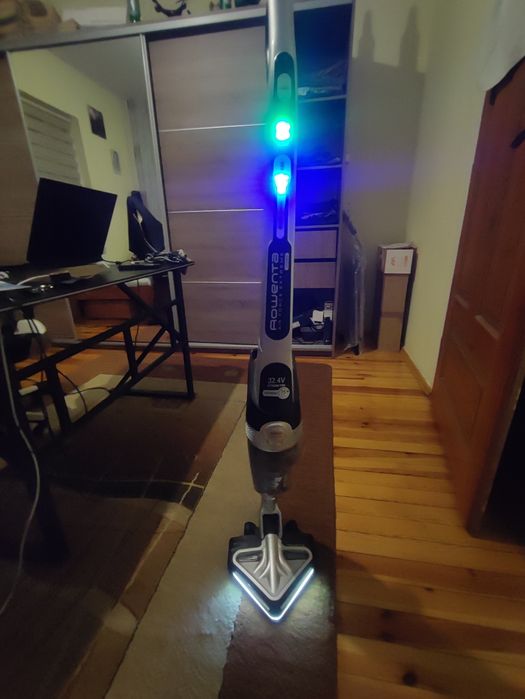 Rowenta RH8995WO Air Force Extreme Silence 32,4v
