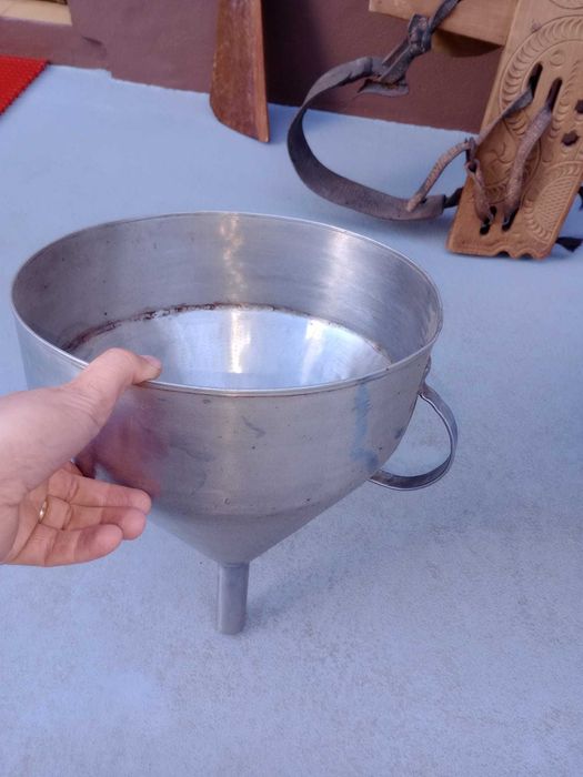 Funil Profissional em Inox com Coador