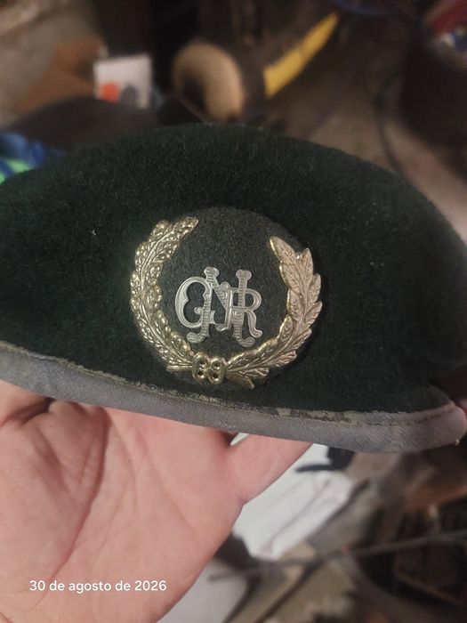 Boina antiga da GNR