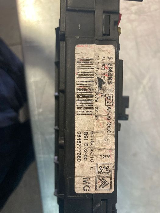 MODULO BSI / CAIXA FUSIVEIS PEUGEOT 206 E02-00 9646777380 S118085210
