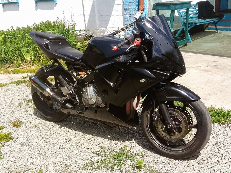 Продам honda cbr600f