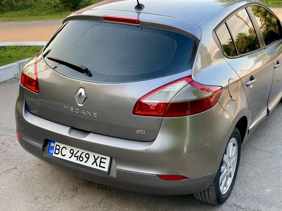 Рено меган 1,5 TDI k9k 2010 рік