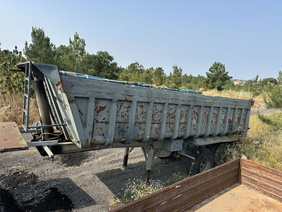 Semi reboque banheira basculante