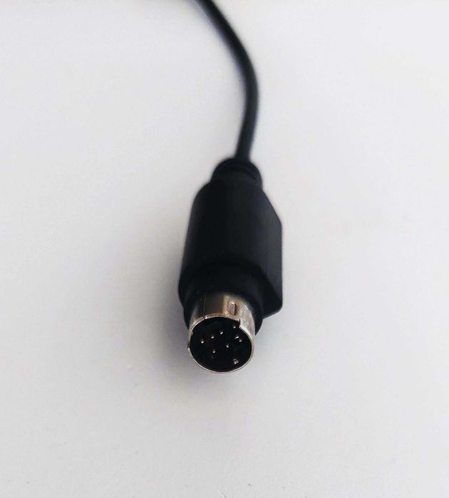 Cabo adaptador S-video Mini-DIN macho 7 Pinos / RCA Fêmea