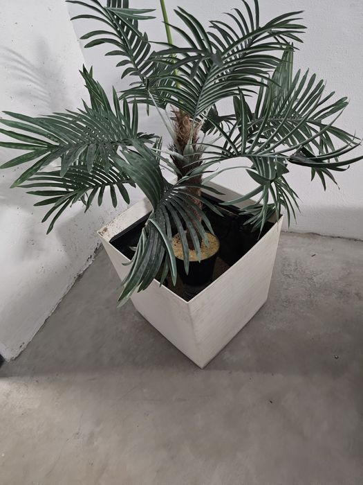 Vendo vaso branco 38 cm x 41 cm