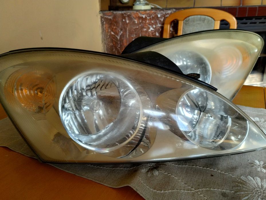Lampy przód kia cee'd 2008