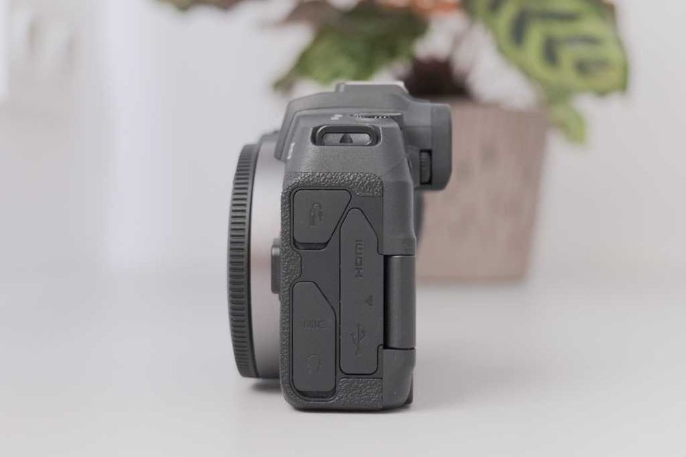 Canon RP aparat bezlusterkowiec pełna klatka