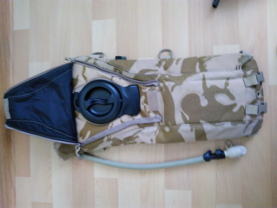 Продам гідратор для броніжилета OSPREY. Дуже в гарному стані.