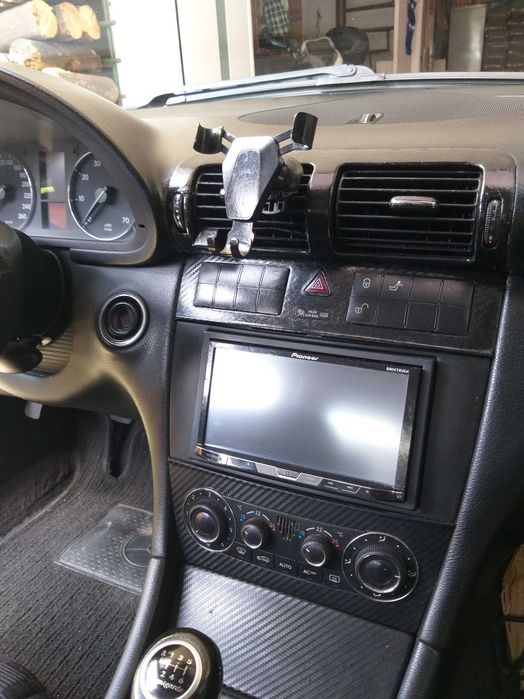Mercedes C180 (gasolina e GPL)