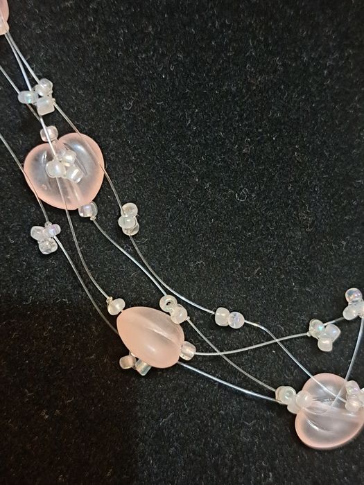 Colar rosa clarinho