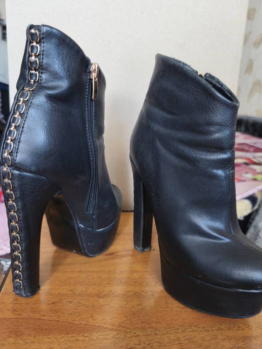 Ботильйони/сапожки/напівсапожки