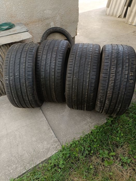 Продам шини 255/40/19