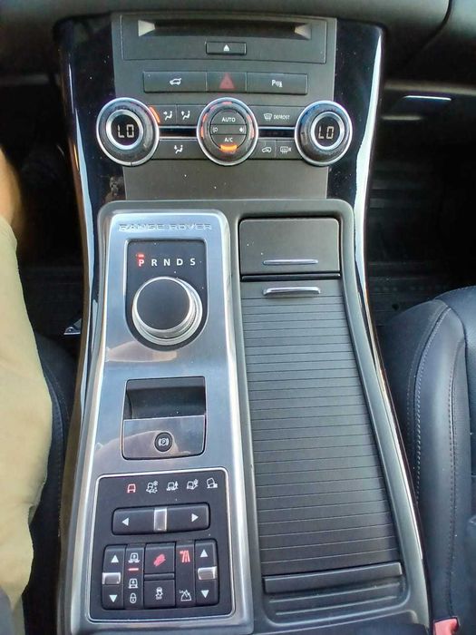 Land Rover Range Rover Sport 3.0 TDV6 HSE