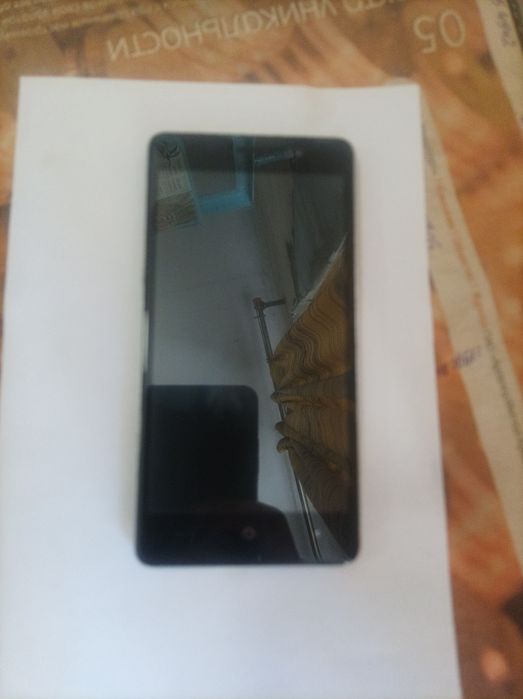 Продам LEAGOO M5