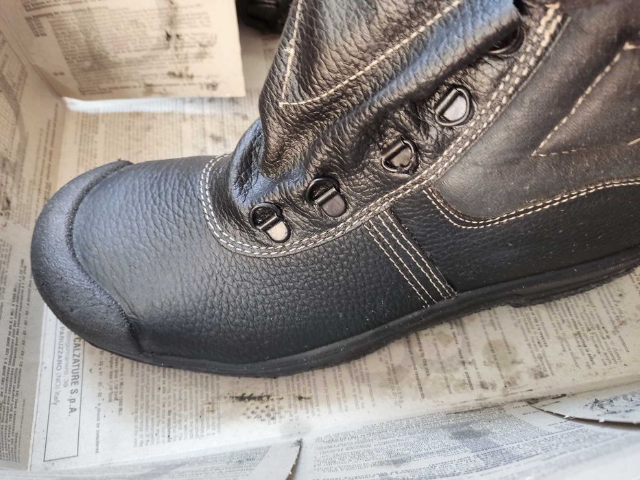 Buty obuwie trzewiki robocze Almar 41