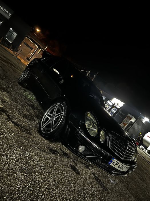 Mercedes benz e500 w211
