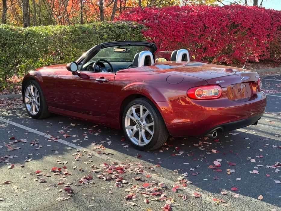 Mazda MX-5      2013