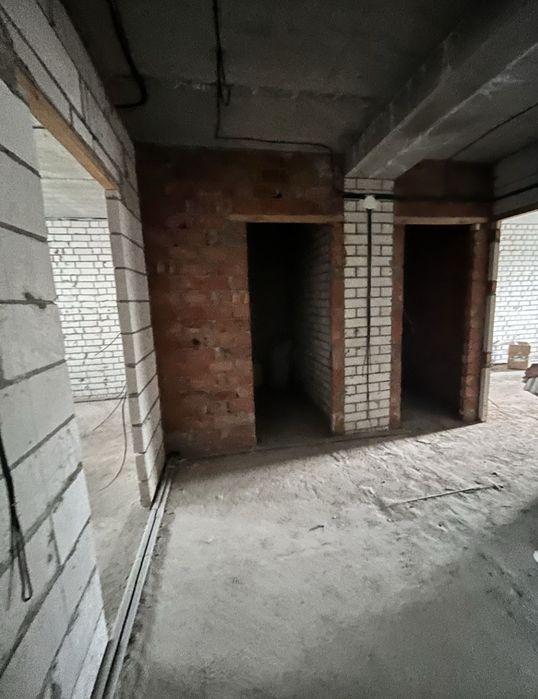 Продам двухкомнатную квартиру р-н Голливуда