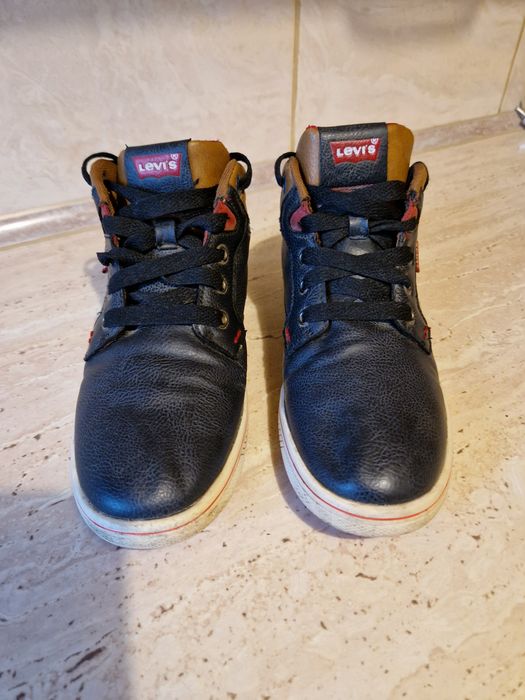 Buty sneakersy Levis 36