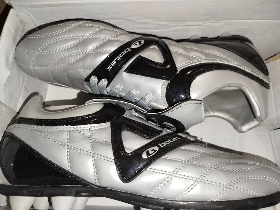 Okazja ! Buty korki marki BOTAS model BOCA rozmiar 41