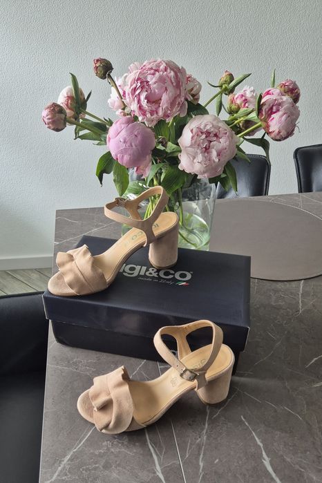 Sandały igi&co pudrowy róż 37/wkładka 24cm