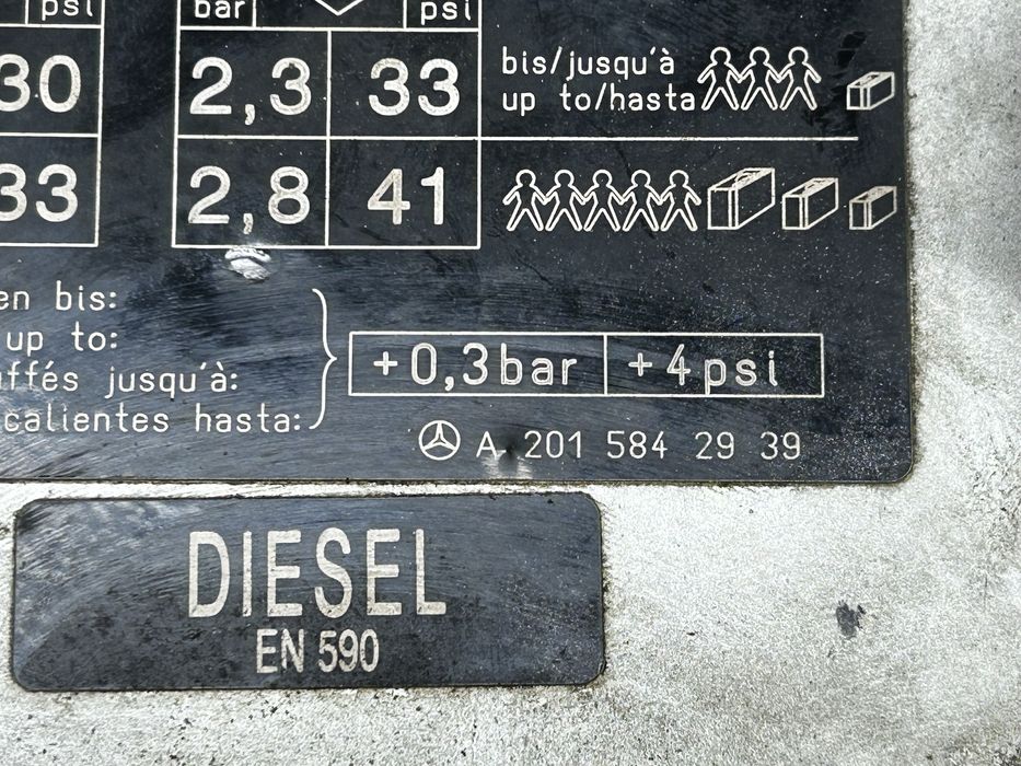 Лючок бензобака Mercedes C W202 1998 A2015842939 Мерседес